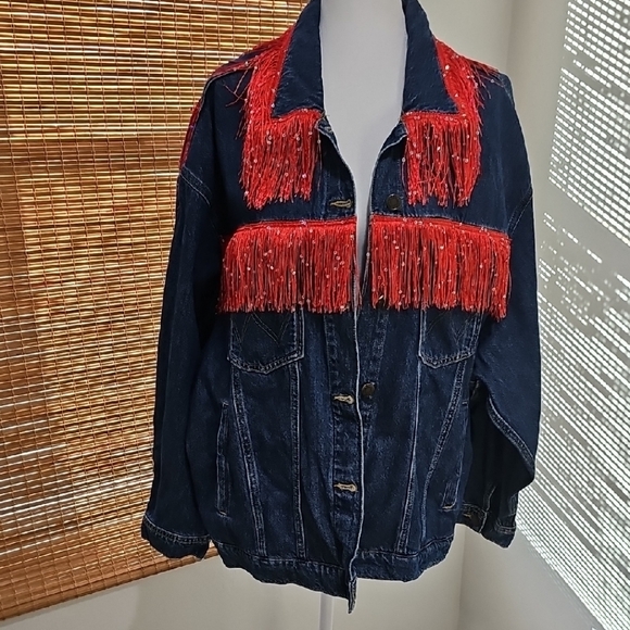 Wrangler Women's Blue Denim Jacket with Red Fringe (Customized) Arizona Wildcats - Picture 9 of 10